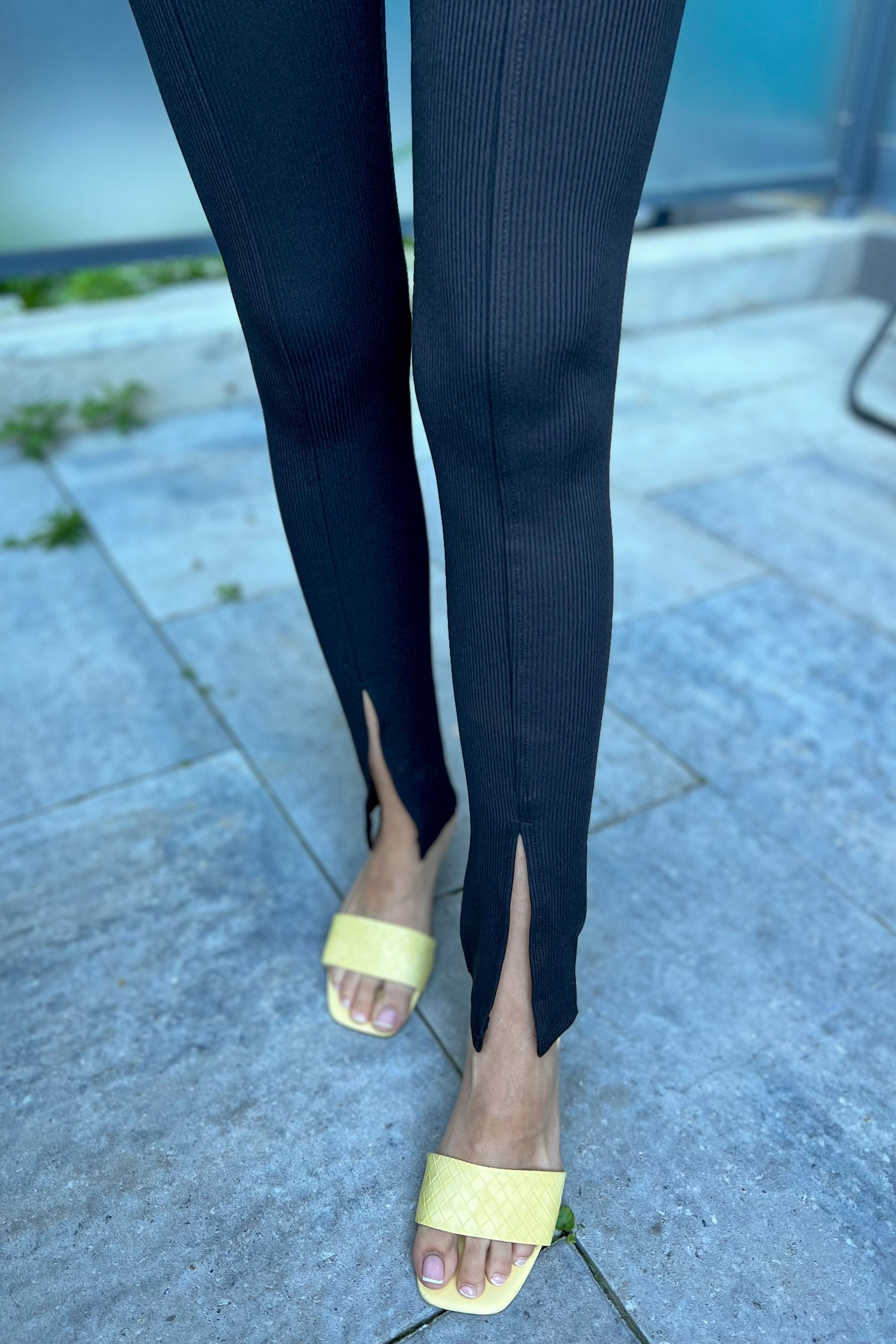 High Waisted Seam-Detail Slit Leg Legging - Black Stripe